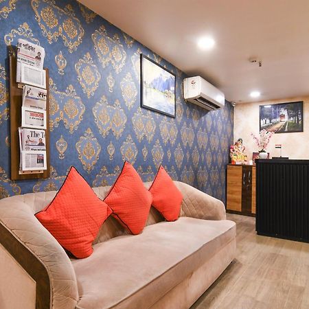 Super Townhouse Vip Road Formerly The Sky Kalkutta Exterior foto